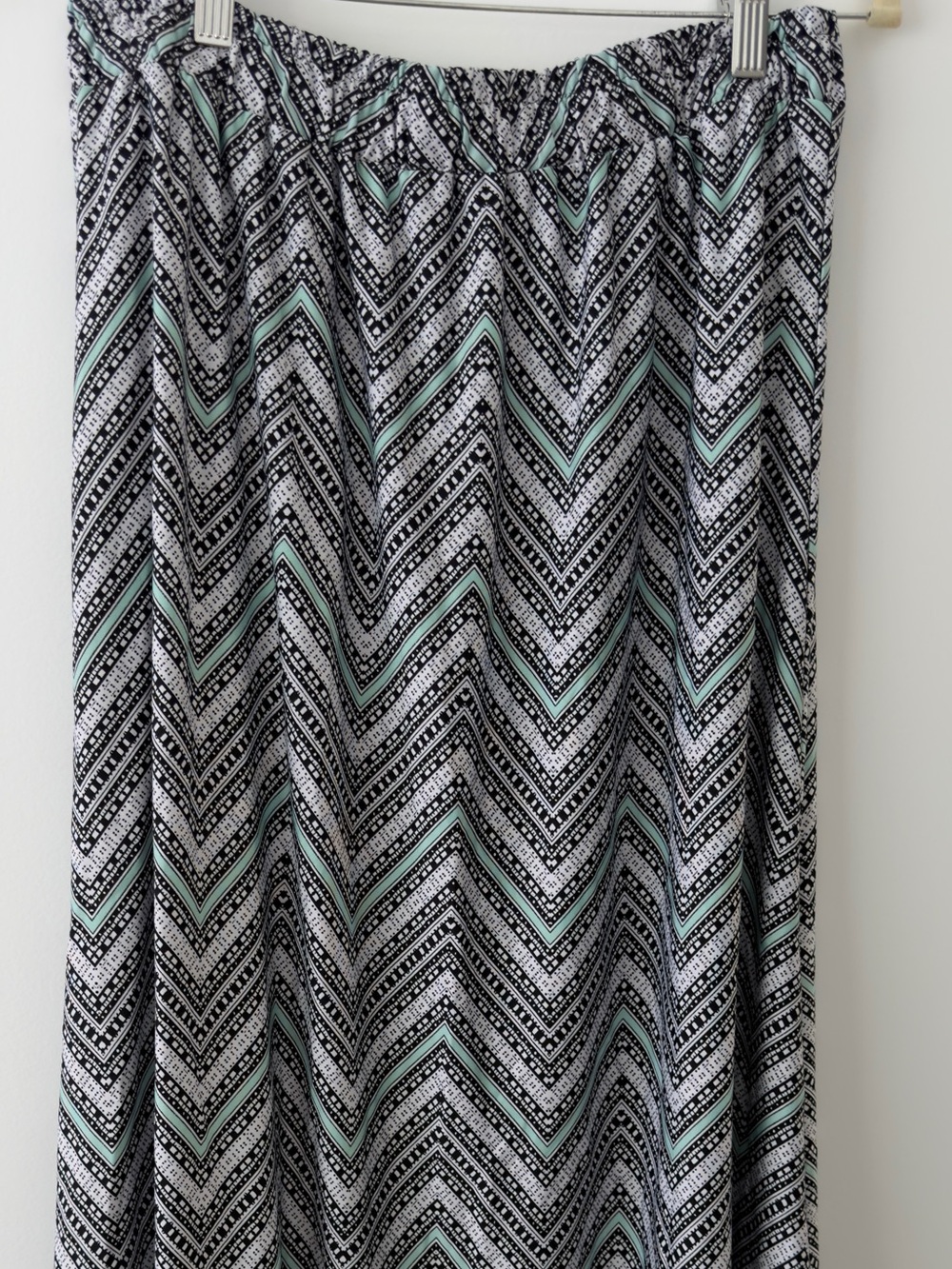 Robert Louie Black & Mint Chevron Maxi Skirt - Size XL